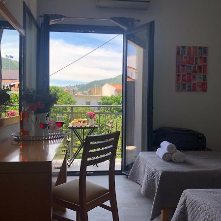 Central Guest House Skiathos Exterior foto