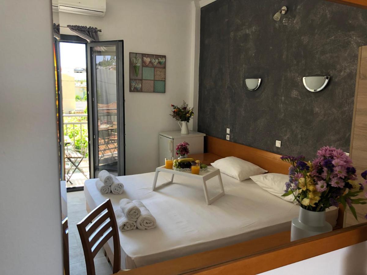 Central Guest House Skiathos Exterior foto
